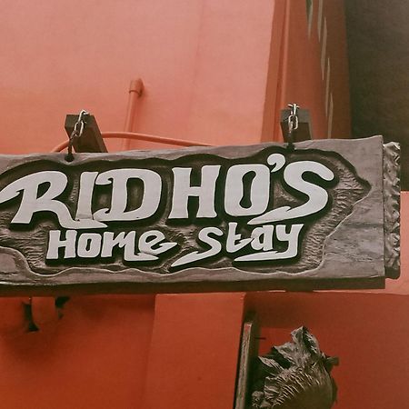 בוקיט לוואנג Ridho'S Homestay & Jungle Trekking מראה חיצוני תמונה